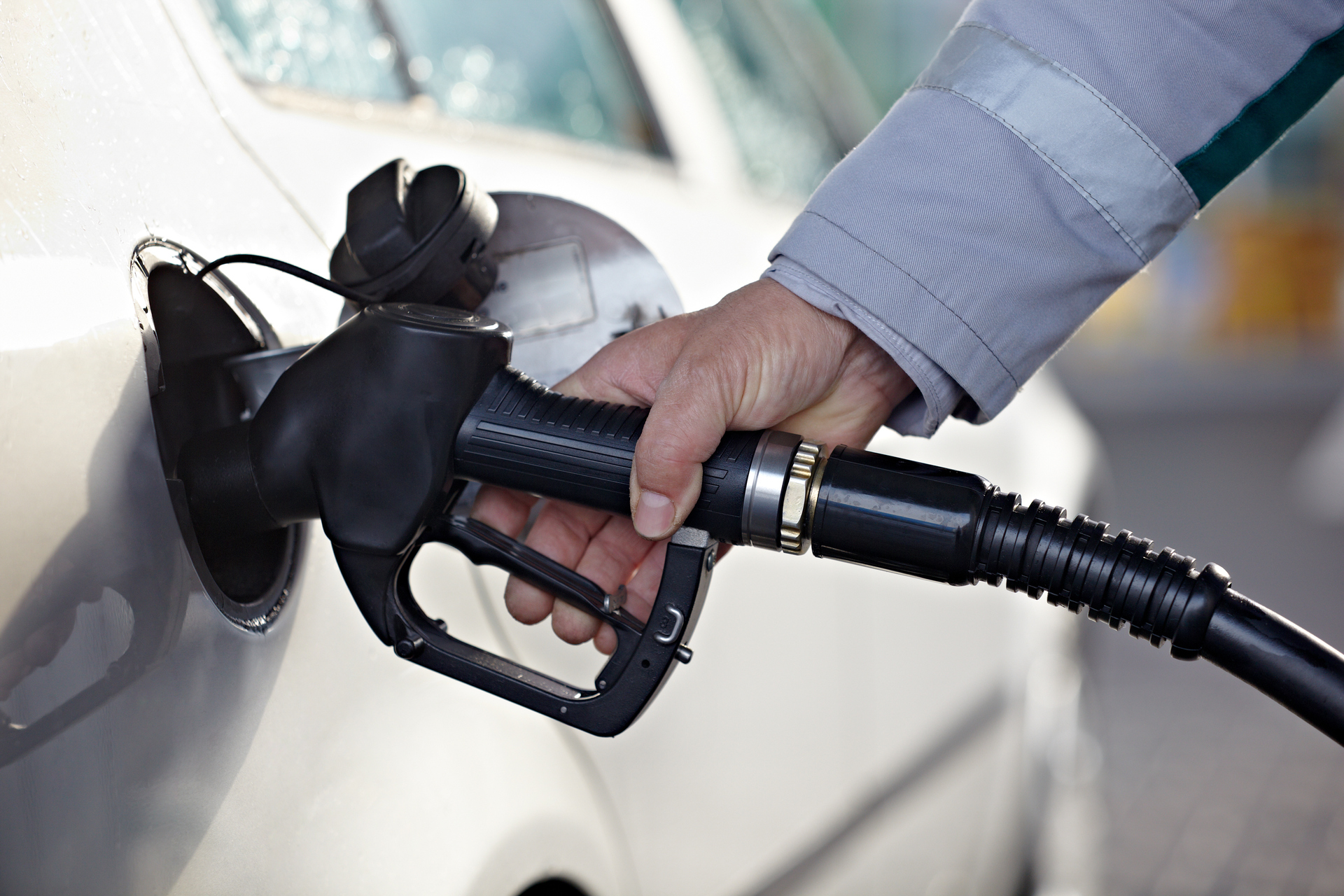 Prémiová paliva: jaký mají vliv a vyplatí se je tankovat?