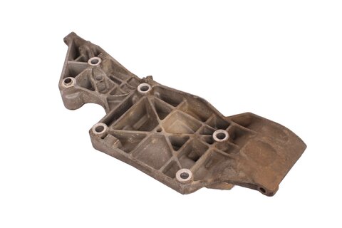 Držák alternátoru 045903141C