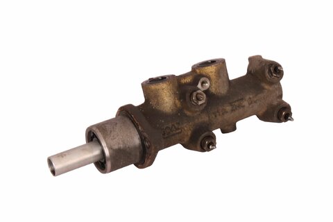 Hlavní brzdový válec