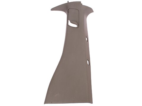 Pravý vnitřní kryt B sloupku kabiny (vrchní část)