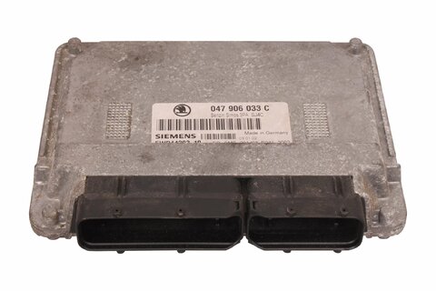 Řídící jednotka motoru (50 kW) 047906033C