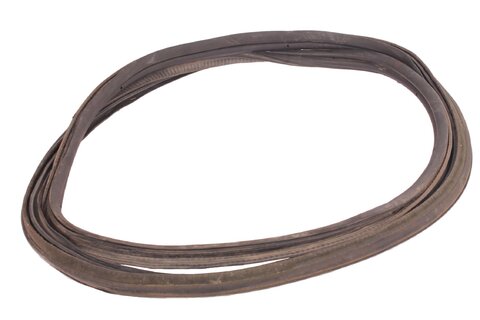 Gumové těsnění zadních dveří kufru 870768