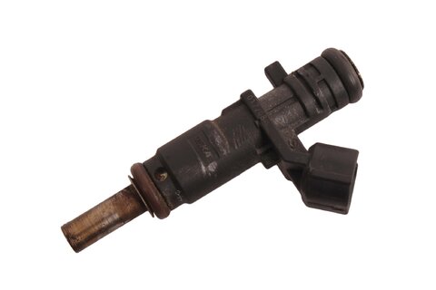 Vstřikovací tryska 1984G7