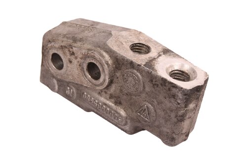 Uchycení motoru  9686685680