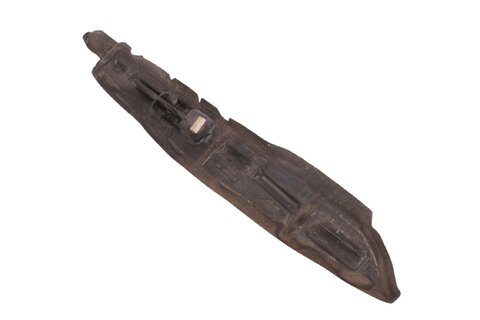 Pravý přední držák blatníku 7518LK