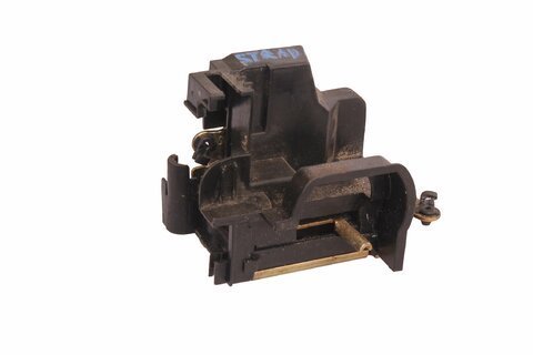 Zámek předních dveří levý