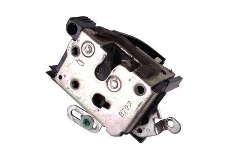 Zámek přední pravý P 5 DV