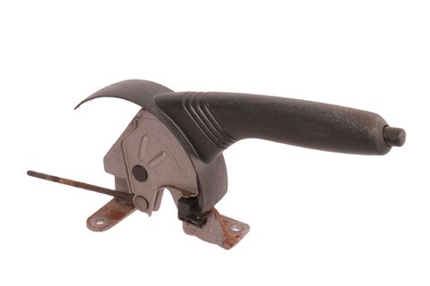 Páka parkovací brzdy (ruční brzda)