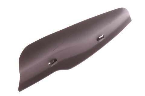 Deflektor dvířek nádrže