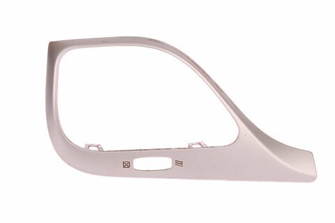 Lišta difuzoru palubní desky levá (světle šedá)