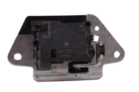 Zámek zavazadlového prostoru