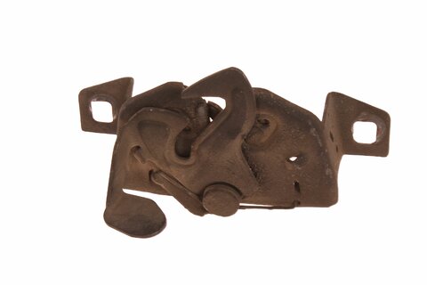 Zámek přední kapoty