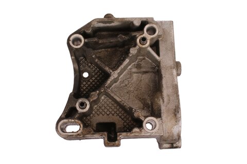 Držák alternátoru 5706F8