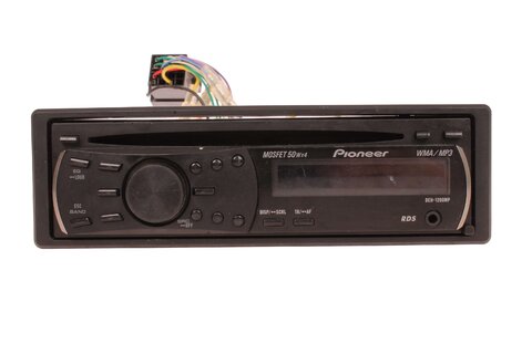 Autorádio s CD (MP3 , AUX , WMA) univerzální