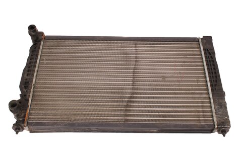 Chladič vody - 8D0121251P