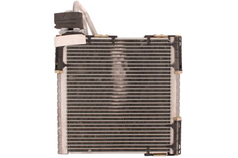 Výparník klimatizace s expanzním ventilem