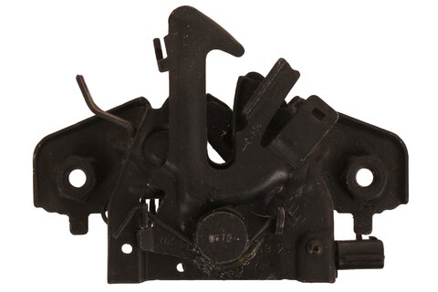 Zámek přední kapoty