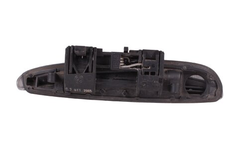 Klika dveří přední vnější pravá P -2007