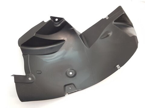 Levý přední podběh přední část