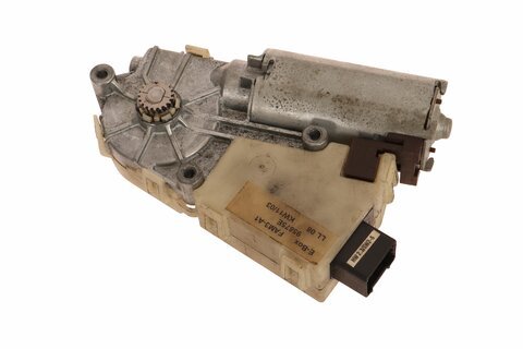 Elektrický motorek otvírání střešního okna