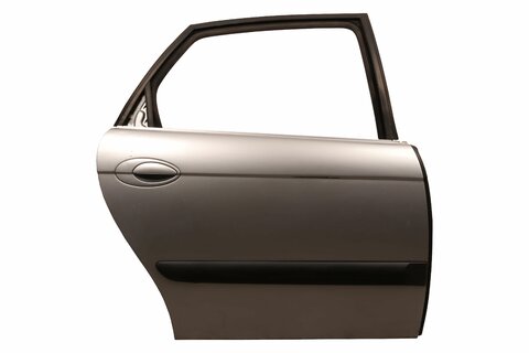 Pravé zadní dveře (sedan) 9008F4