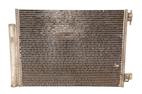 Chladič klimatizace s vysoušečem