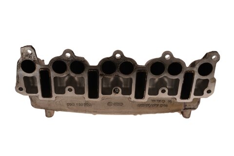 Sací potrubí - 03G129713