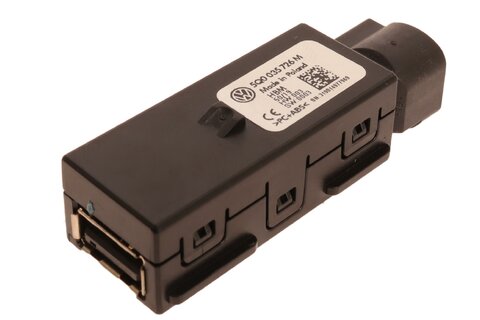Zástrčka USB - 5Q0035726M
