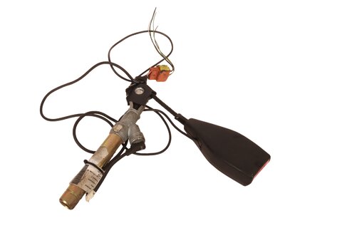 Levý přední předpínač pásu s čidlem