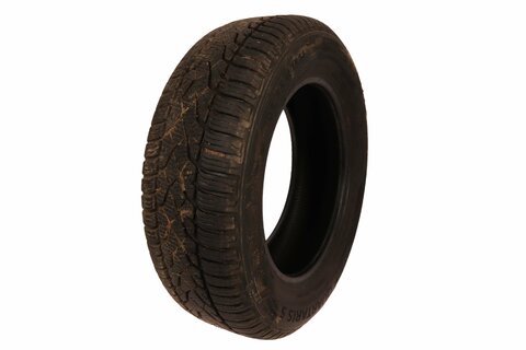 CELOROČNÍ 195/65 R15 91H BARUM Quartaris 5 (7,5 mm) rok 2018