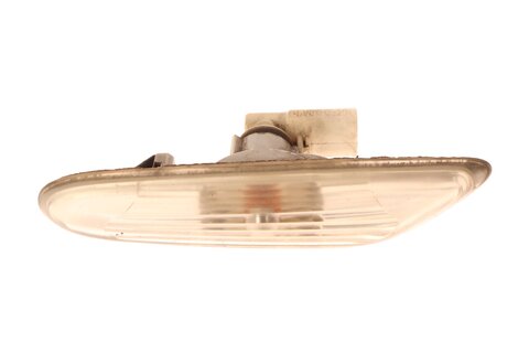 Blikač blatníku pravý 63137253326