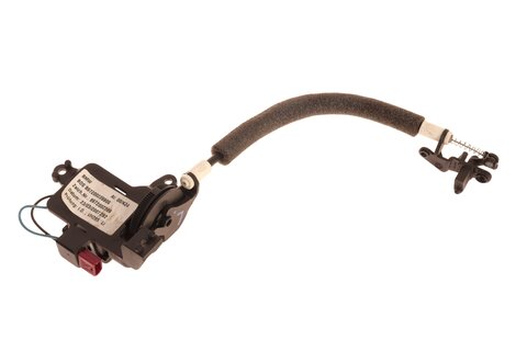 Motorek roletky kufru levý 8972002399