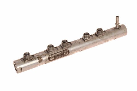 Vstřikovací lišta 13537800601