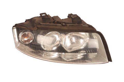 Světlo přední pravé XENON 8E0941030Q