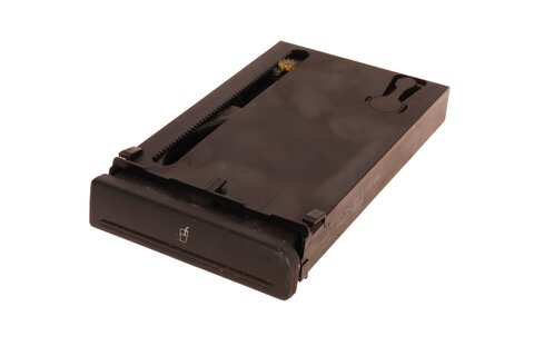 Držák nápojů - přední 8E1862534H