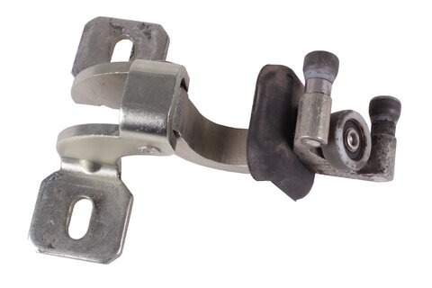 Pravý pojezd bočních dveří (střední)