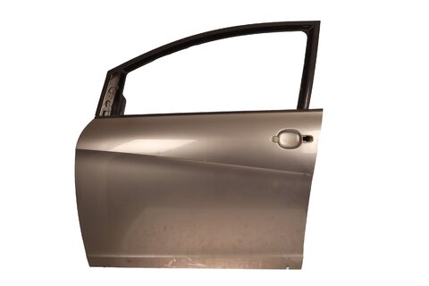 Dveře přední levé 5P0831055