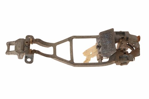 Upevňovací třmen kliky zadní levý 7L0839885B