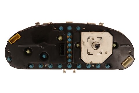 Přístrojový štít s otáčkoměrem