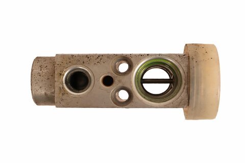 Expanzní ventil klimatizace 7M0820679A