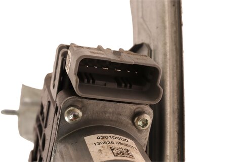 Pravá zadní stahovačka 9224H0