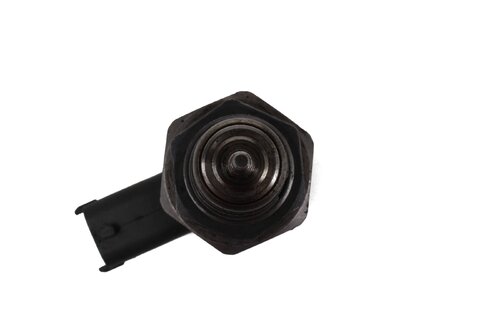 Ventil pro regulaci tlaku paliva