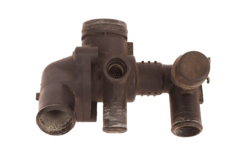 Těleso termostatu BK2Q-8A586-AB