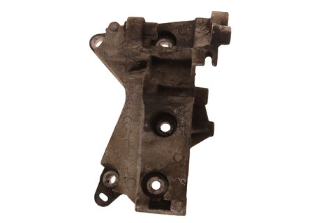 Držák alternátoru - 8200393718