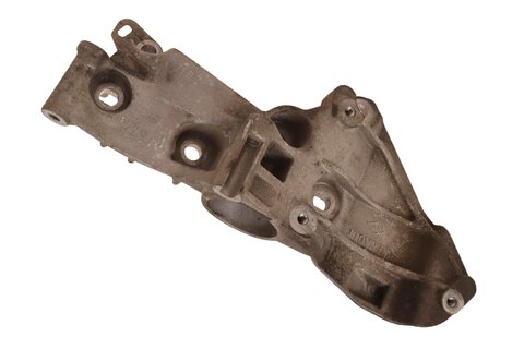 Držák alternátoru