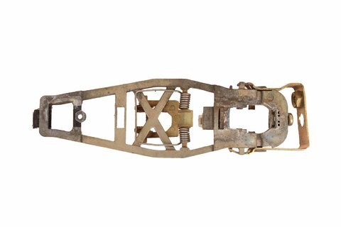 Upevňovací třmen pravé přední kliky 1T0837886B