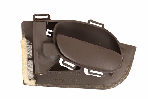 Klika vnitřní šedá ovl. levé dveře ( přední zadní )