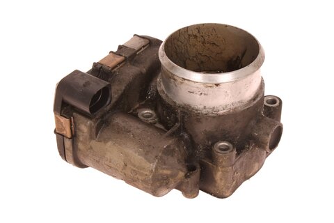 Škrtící klapka 06B133062M