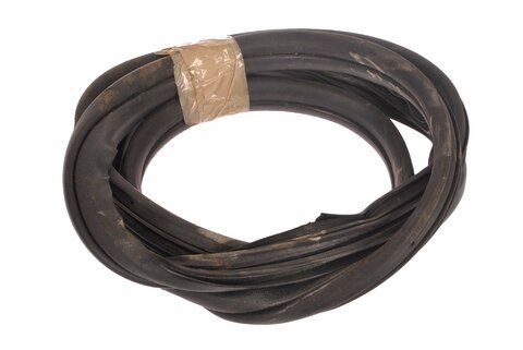 Těsnění předních dveří 3dv