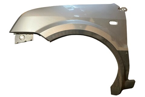 Blatník přední levý s lištou 6N11-N16016-AB